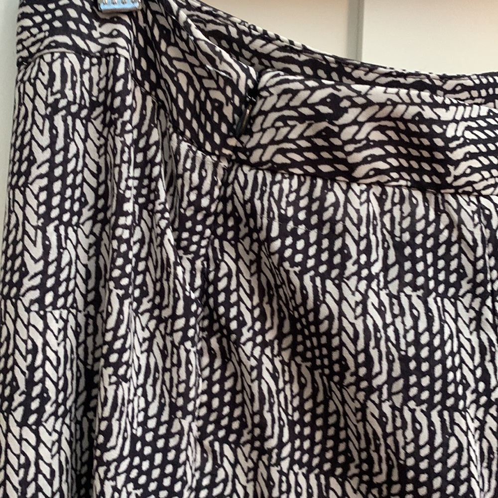 Cabi womens size 4 small flowy top and skirt - Picture 4 of 5